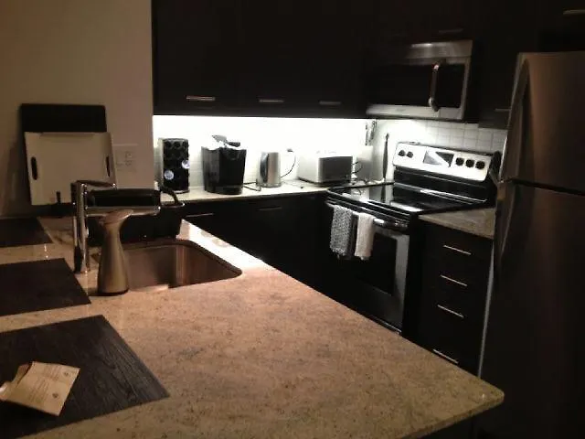 Square One Fully Furnished Suite Mississauga Canada